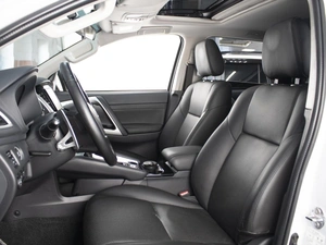 Внедорожник Mitsubishi Montero Sport 2021 года, 3350000 рублей, Омск