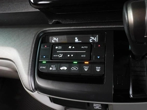 Минивэн Honda Stepwgn 2018 года, 2099000 рублей, Воронеж