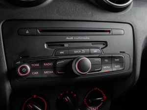 Хетчбэк Audi A1 2013 года, 824000 рублей, Воронеж