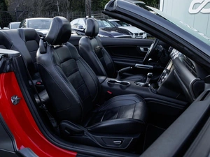 Кабриолет Ford Mustang 2019 года, 2650000 рублей, Большой Сочи