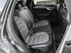 Внедорожник Volkswagen Touareg 2019 года, 4899000 рублей, Кирилловка