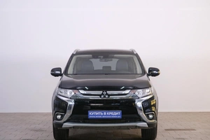 Внедорожник Mitsubishi Outlander 2018 года, 3249000 рублей, Омск