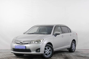 Седан Toyota Corolla Axio 2013 года, 889000 рублей, Кемерово