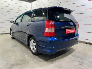 Минивэн Toyota Wish 2005 года, 765000 рублей, Красноярск
