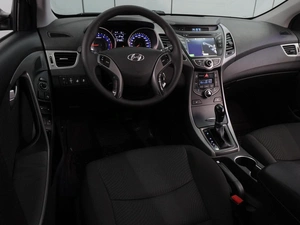 Седан Hyundai Elantra 2015 года, 1149000 рублей, Воронеж