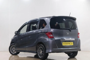 Минивэн Honda Freed 2008 года, 859000 рублей, Новокузнецк