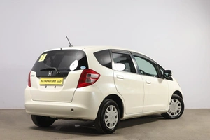 Хетчбэк Honda Fit 2009 года, 779000 рублей, Новосибирск