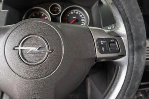 Хетчбэк Opel Astra 2006 года, 519000 рублей, Пермь