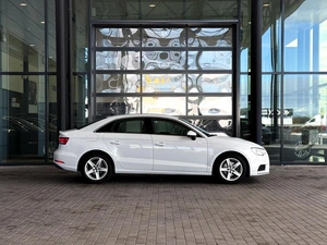 Седан Audi A3 2019 года, 1625000 рублей, Уфа