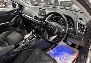 Хетчбэк Mazda Axela 2014 года, 1267000 рублей, Красноярск