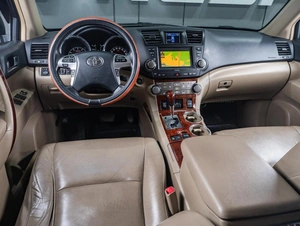 Внедорожник Toyota Highlander 2011 года, 2229000 рублей, Тюмень