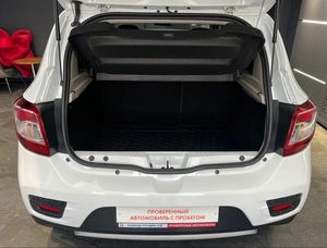 Хетчбэк Renault Sandero Stepway 2021 года, 1379000 рублей, Абакан
