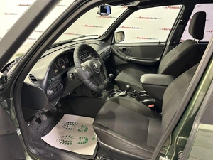 Внедорожник ВАЗ (LADA) Niva Travel 2021 года, 930000 рублей, Красноярск