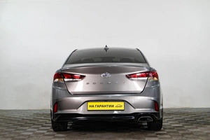 Седан Hyundai Sonata 2017 года, 2069000 рублей, Сургут