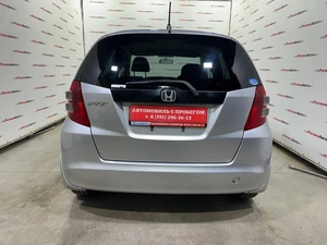 Хетчбэк Honda Fit 2009 года, 529000 рублей, Красноярск