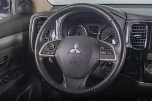 Внедорожник Mitsubishi Outlander 2013 года, 1999000 рублей, Томск