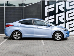 Седан Hyundai Elantra 2011 года, 950000 рублей, Краснодар