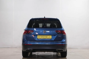 Внедорожник Volkswagen Tiguan 2018 года, 2749000 рублей, Новокузнецк