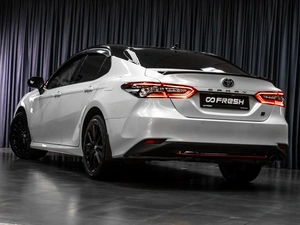 Седан Toyota Camry 2021 года, 3499000 рублей, Тюмень