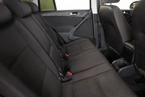 Внедорожник Volkswagen Tiguan 2012 года, 949000 рублей, Пермь