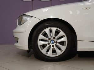 Хетчбэк BMW 1 серия 2010 года, 999999 рублей, Тверь