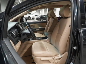 Минивэн Kia Carnival 2017 года, 2198888 рублей, Москва
