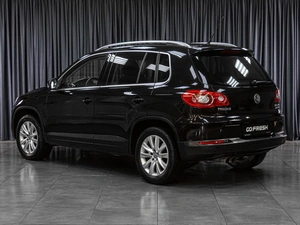 Внедорожник Volkswagen Tiguan 2010 года, 1299000 рублей, Тюмень