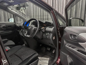 Минивэн Toyota Wish 2010 года, 1199000 рублей, Красноярск