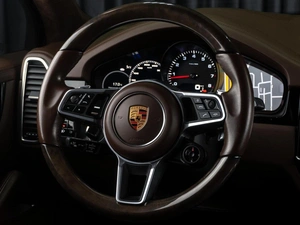 Внедорожник Porsche Cayenne S 2018 года, 7999000 рублей, Тюмень