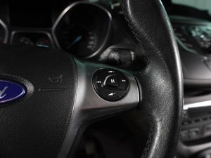 Внедорожник Ford Kuga 2013 года, 1289000 рублей, Воронеж
