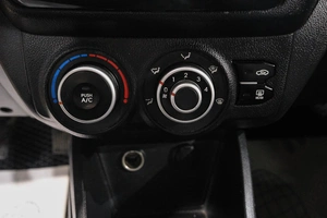 Седан Kia Rio 2013 года, 789000 рублей, Новокузнецк