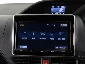 Минивэн Toyota Esquire 2018 года, 2457077 рублей, Москва