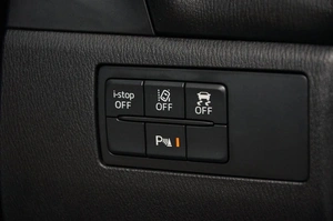 Седан Mazda Axela 2016 года, 1349000 рублей, Красноярск