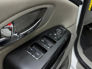 Минивэн Kia Carnival 2019 года, 2697000 рублей, Красноярск
