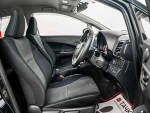 Хетчбэк Toyota Ractis 2011 года, 900000 рублей, Красноярск