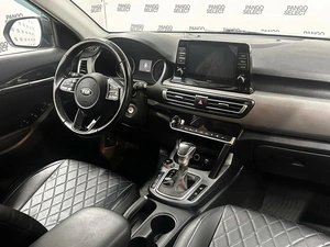Внедорожник Kia Seltos 2021 года, 2295000 рублей, Красноярск