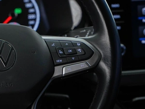 Лифтбек Volkswagen Polo 2021 года, 1565444 рублей, Москва