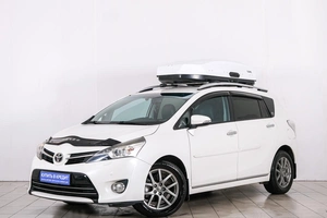Минивэн Toyota Verso 2014 года, 1899000 рублей, Красноярск