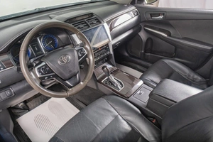 Седан Toyota Camry 2017 года, 1299000 рублей, Томск