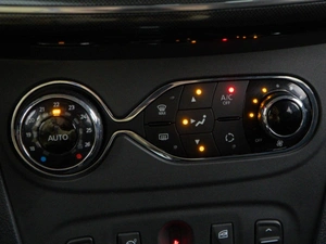 Хетчбэк Renault Sandero Stepway 2021 года, 1389444 рублей, Москва