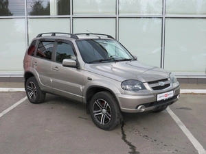 Внедорожник Chevrolet Niva 2018 года, 880000 рублей, Брянск
