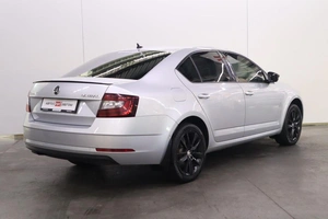 Хэтчбек Skoda Octavia 2018 года, 2100000 рублей, Брянск