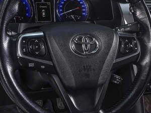 Седан Toyota Camry 2015 года, 2000000 рублей, Ростов-на-Дону