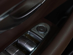 Седан Mercedes-benz E-класс 2017 года, 3329000 рублей, Воронеж