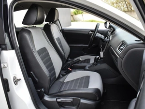 Седан Volkswagen Jetta 2011 года, 990000 рублей, Краснодар