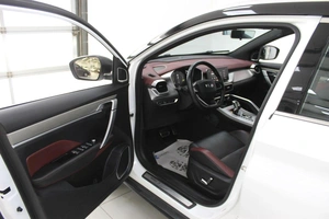 Внедорожник Geely Coolray 2022 года, 1870000 рублей, Смоленск