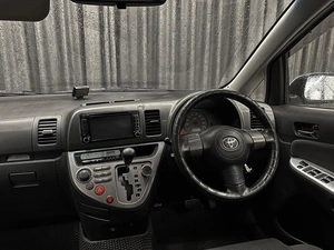 Минивэн Toyota Wish 2004 года, 599000 рублей, Красноярск