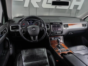 Внедорожник Volkswagen Touareg 2011 года, 2119000 рублей, Тюмень