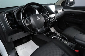 Внедорожник Mitsubishi Outlander 2014 года, 1559000 рублей, Челябинск