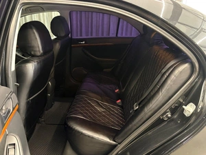 Седан Toyota Avensis 2008 года, 950000 рублей, Красноярск